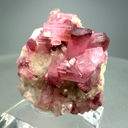 Fine gemmy pink - gemmy, tourmaline